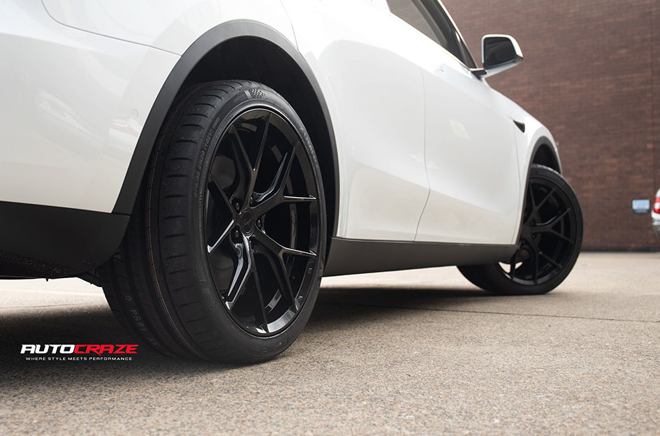 TESLA MODEL Y KOYA SF10 SATIN BLACK