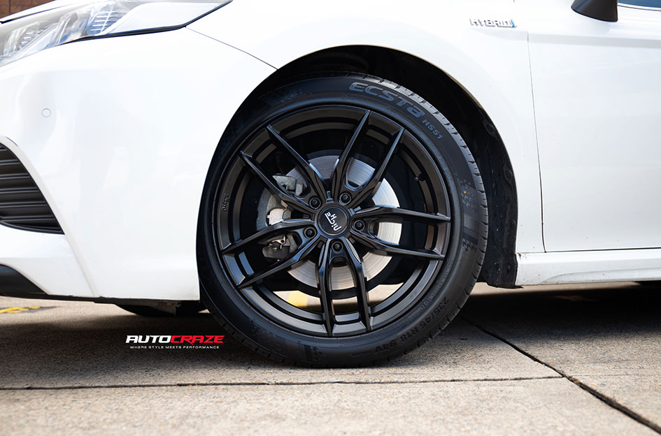 TOYOTA CAMRY NICHE VOSSO GLOSS BLACK