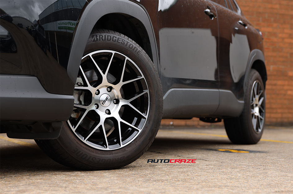 TOYOTA COROLLA CROSS TSW LASARTHE GLOSS BLACK MACHINED