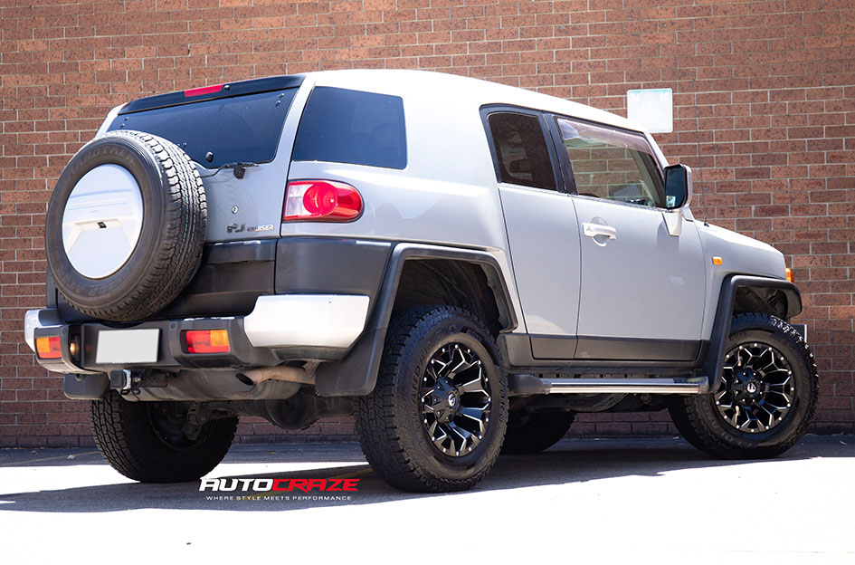 TOYOTA FJ CRUISER FUEL ASSAULT MATTE BLACK MILLED 