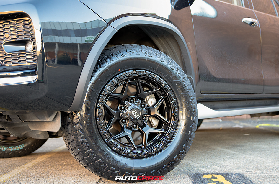 TOYOTA FORTUNER KING GROWLER SATIN BLACK
