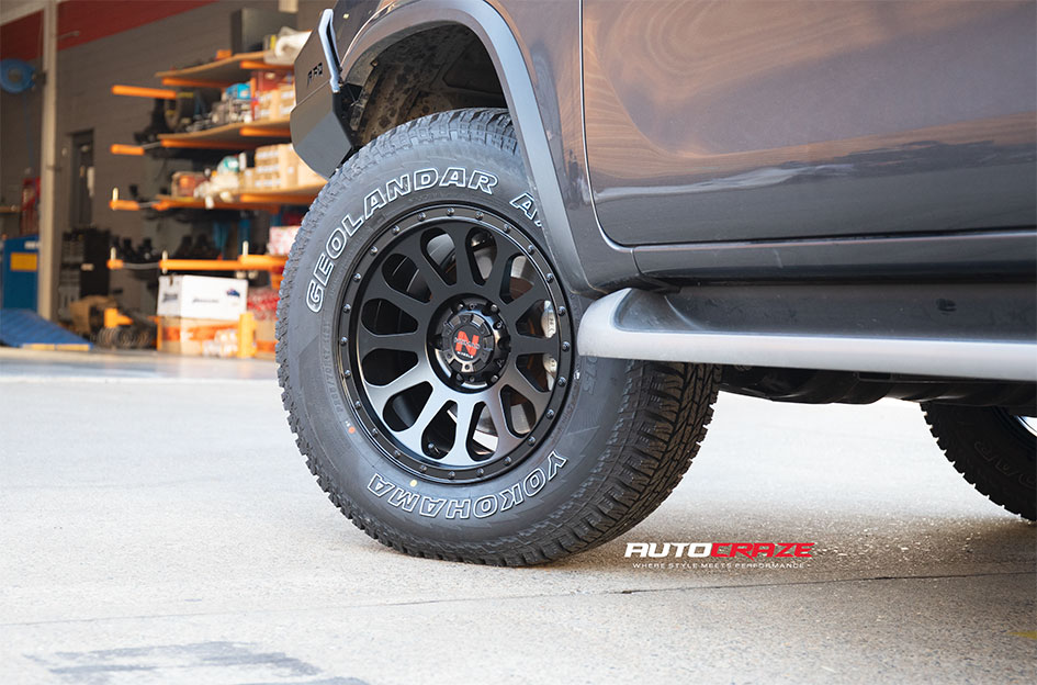 TOYOTA FORTUNER NOMAD VICTIM MATTE BLACK