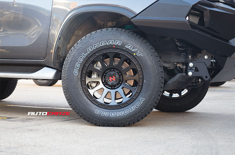 TOYOTA FORTUNER NOMAD VICTIM MATTE BLACK