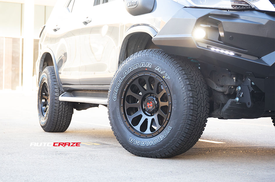 TOYOTA FORTUNER NOMAD VICTIM MATTE BLACK