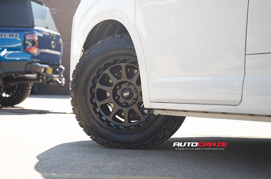 TOYOTA HIACE CSA-X RECOIL SATIN BLACK