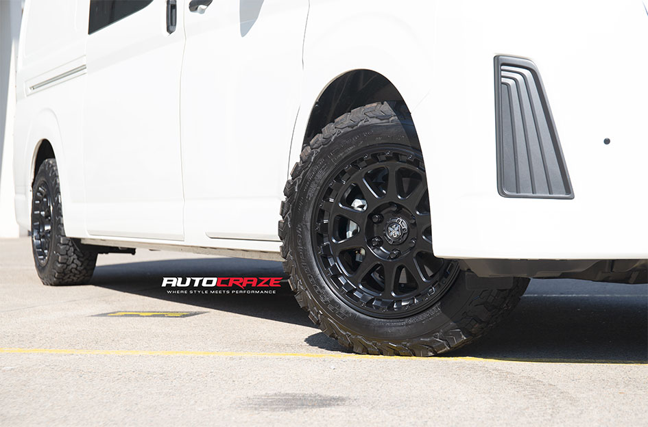 TOYOTA HIACE CSA-X RECOIL SATIN BLACK