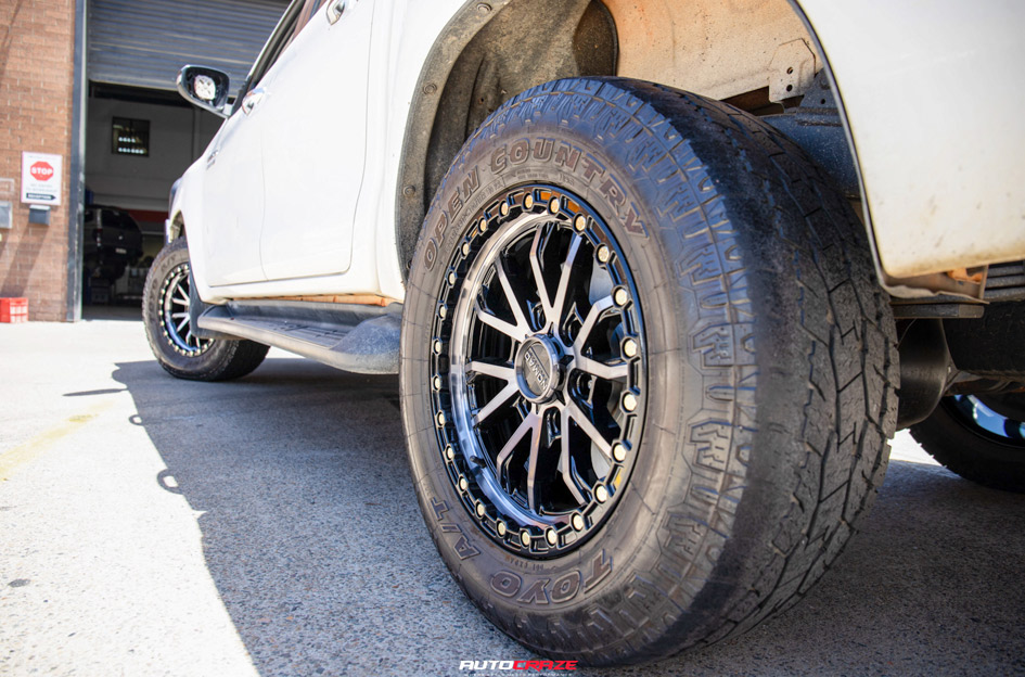 TOYOTA HILUX NOMAD N232 GLOSS BLACK DARK TINT