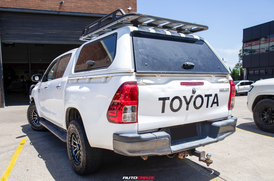TOYOTA HILUX NOMAD N232 GLOSS BLACK DARK TINT