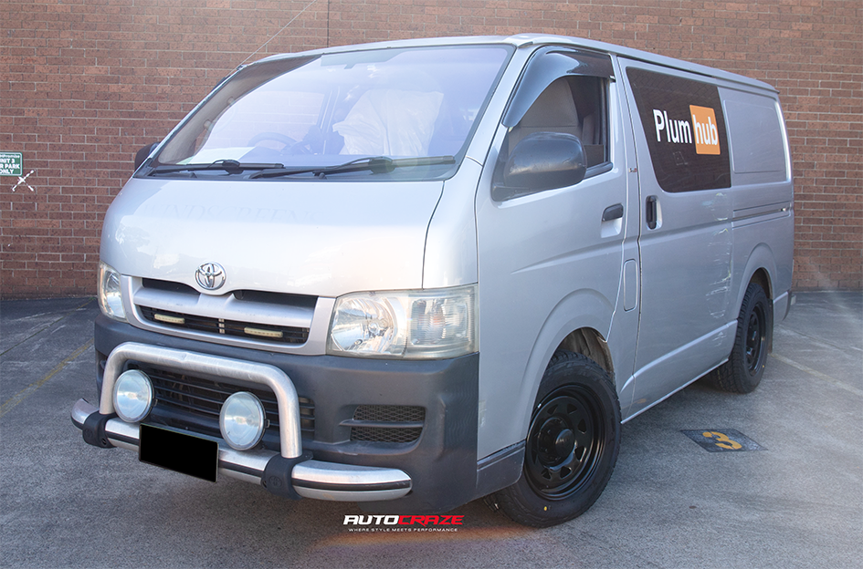 TOYOTA HIACE KING TERRA BLACK 