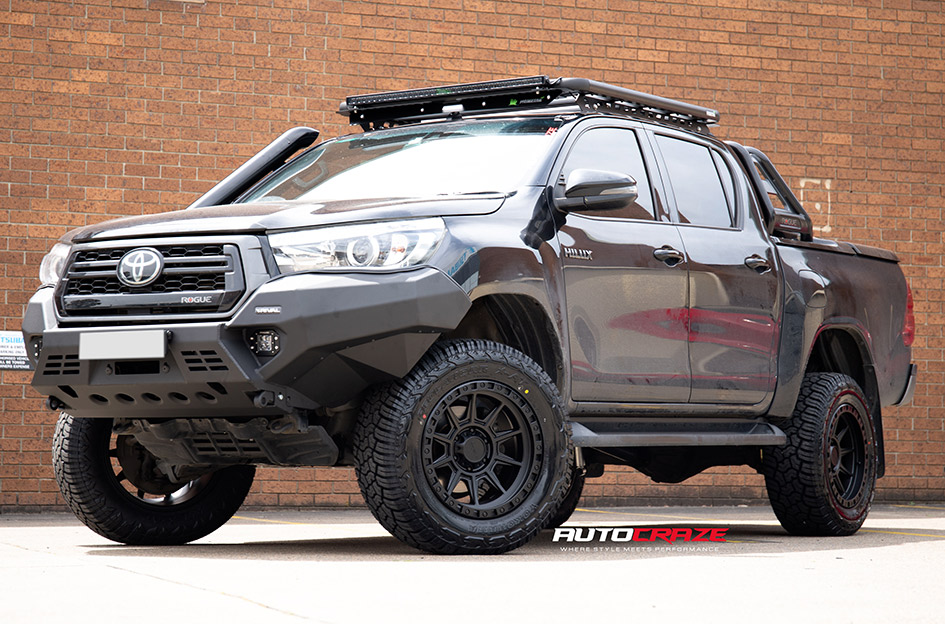TOYOTA HILUX AMERICAN RACING AR202 CAST IRON BLACK 