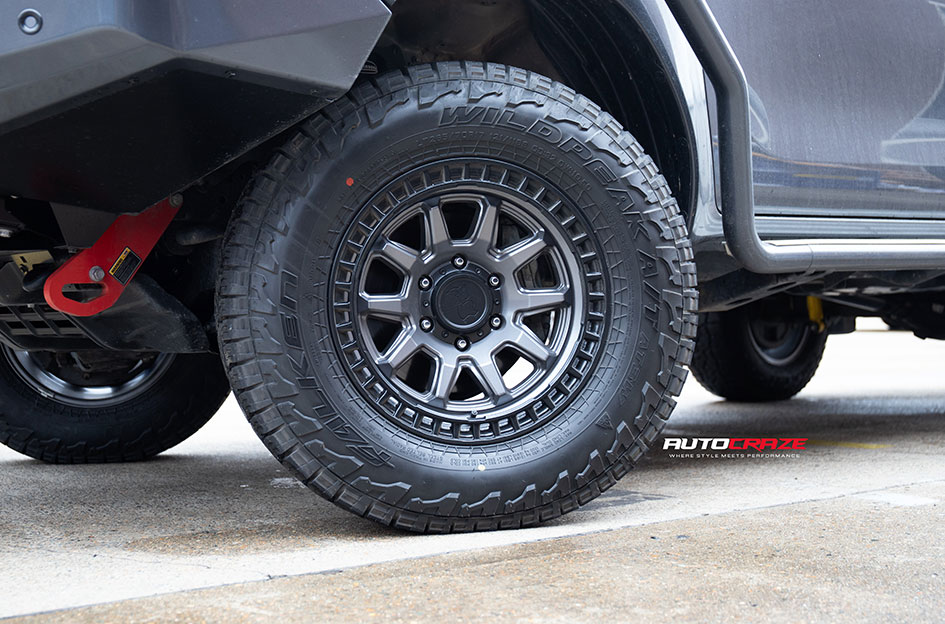 TOYOTA HILUX BLACK RHINO CALICO GUNMETAL W/ BLACK LIP