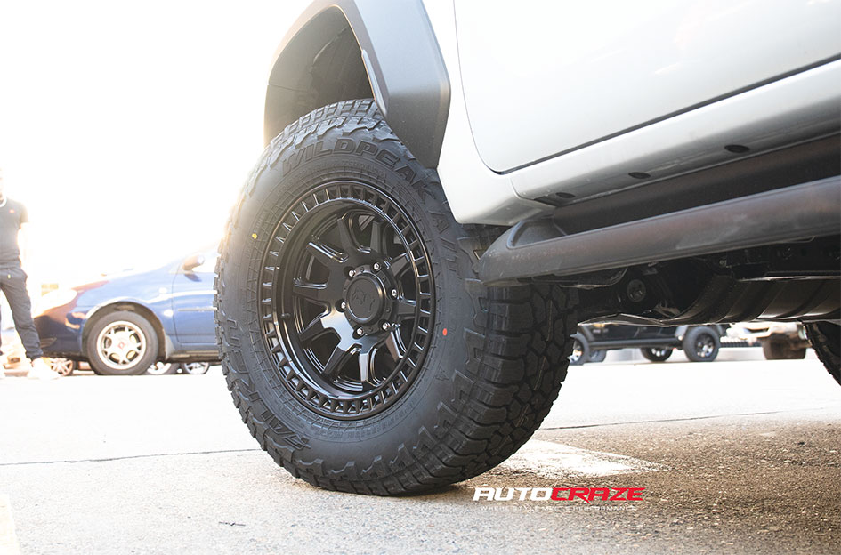 TOYOTA HILUX BLACK RHINO CALICO MATTE BLACK