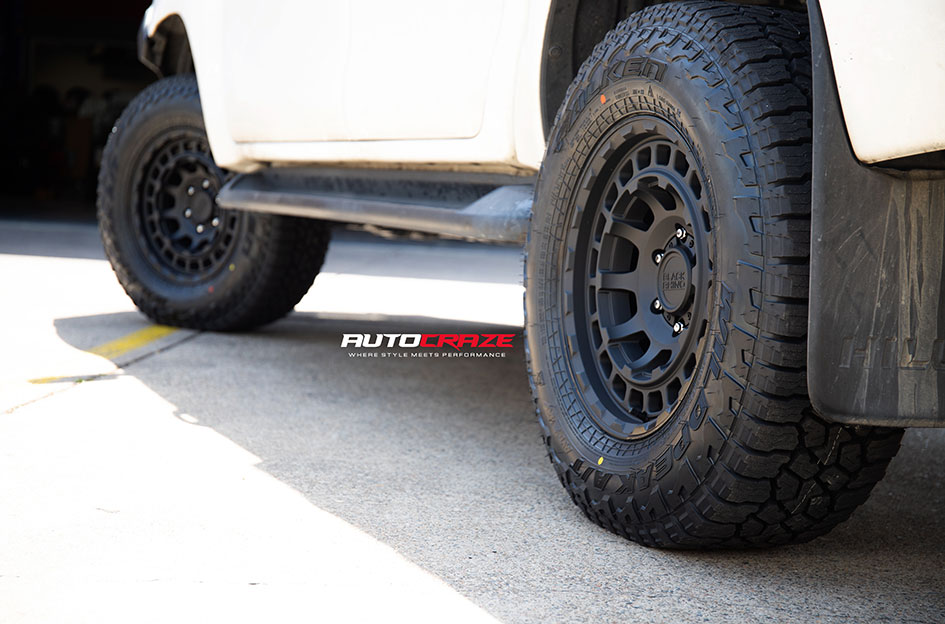 TOYOTA HILUX BLACK RHINO CHAMBER MATTE BLACK