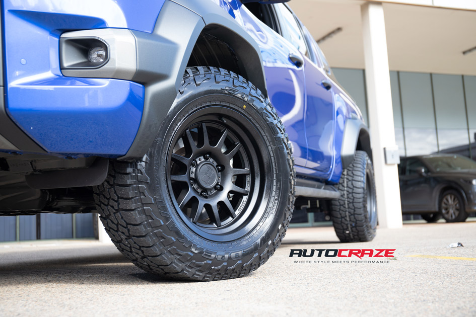 TOYOTA HILUX BLACK RHINO GUIDE MATTE BLACK
