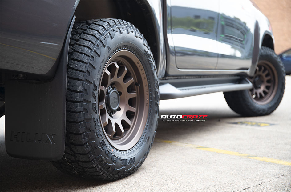 TOYOTA HILUX BLACK RHINO RAPID BRONZE