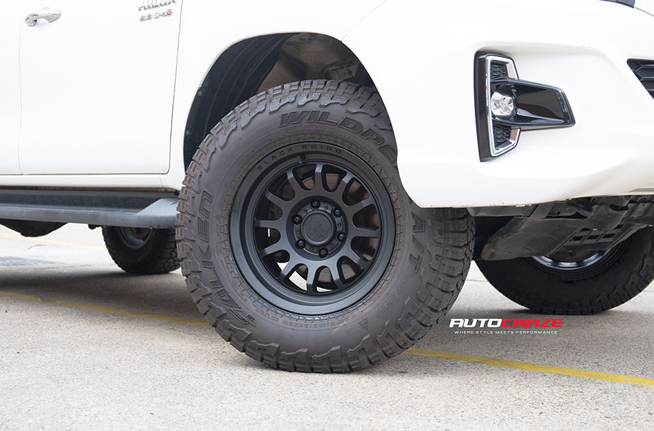 TOYOTA HILUX BLACK RHINO RAPID MATTE BLACK