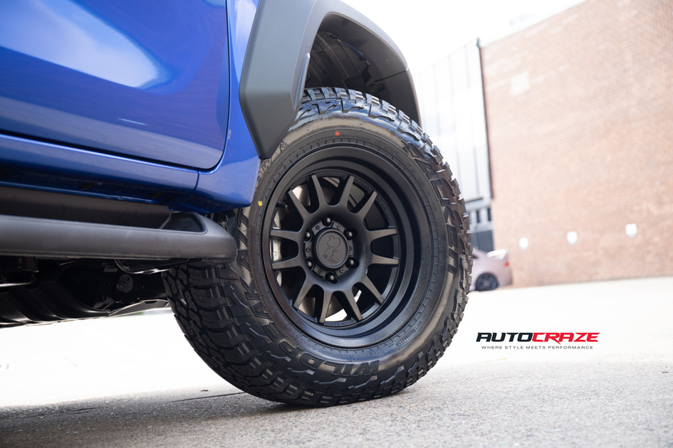 TOYOTA HILUX BLACK RHINO GUIDE MATTE BLACK