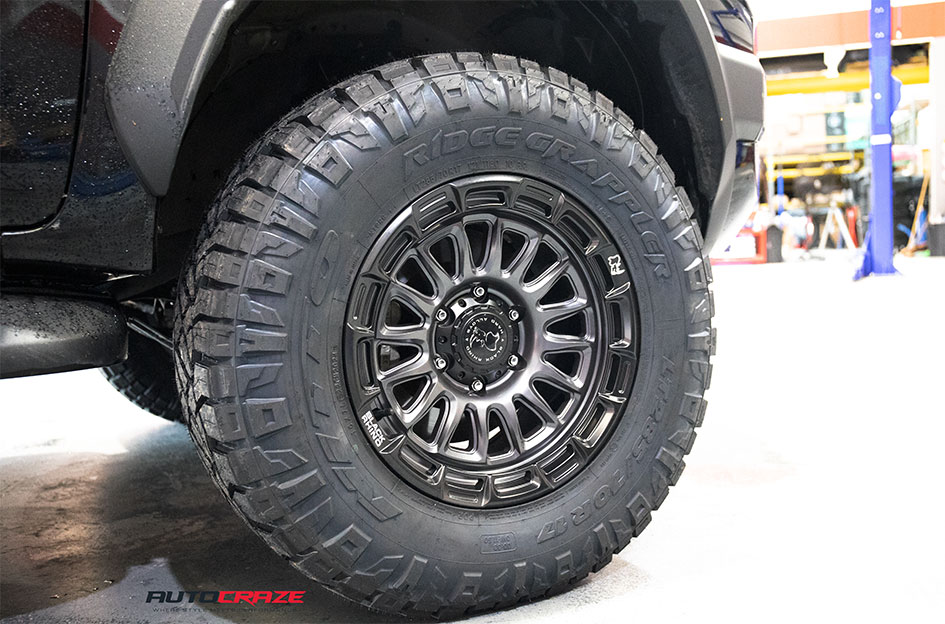 TOYOTA HILUX BLACK RHINO RIVAL MATTE GUNMETAL W/ BLACK LIP 
