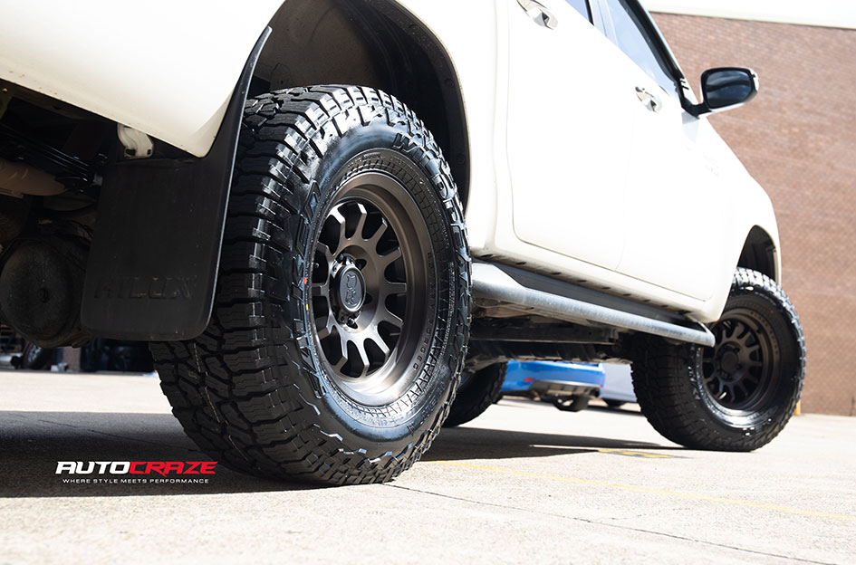 TOYOTA HILUX BLACK RHINO RAPID MATTE BLACK