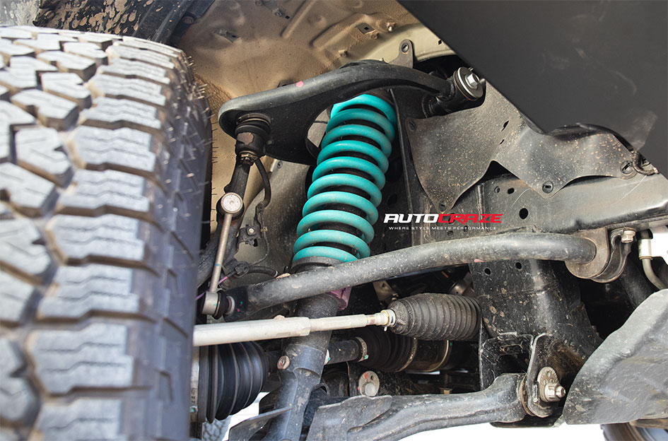 TOYOTA HILUX DIFTY LIFE CANYON SATIN BLACK