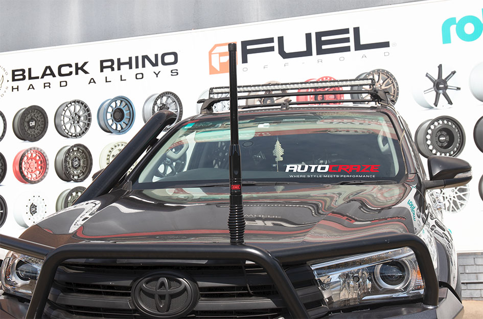 TOYOTA HILUX DIRTY LIFE DT1 SATIN GRAPHITE BLACK LIP