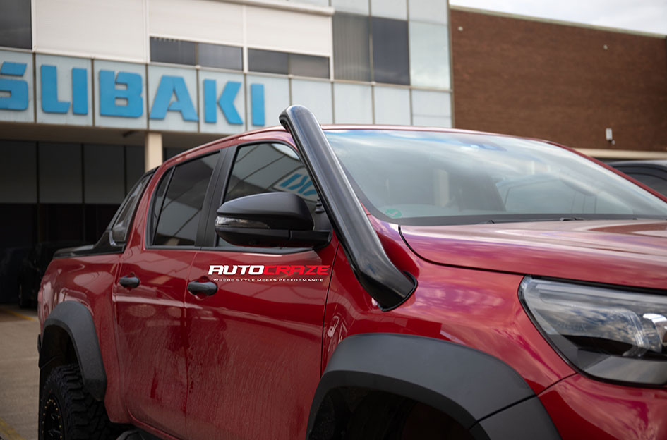TOYOTA HILUX DIRTY LIFE DT1 MATTE BLACK