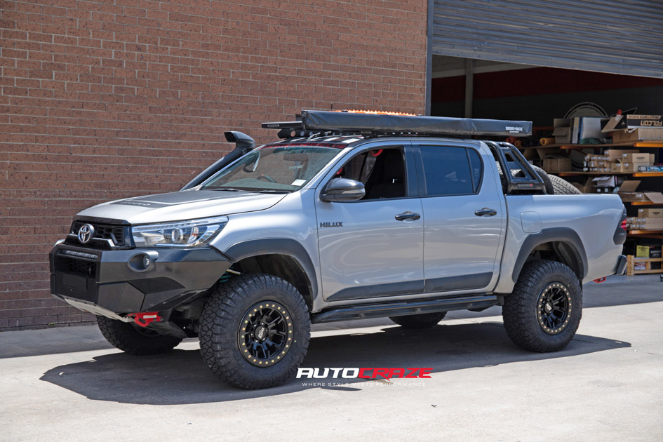 Toyota Hilux Dirty Life DT1 Wheels