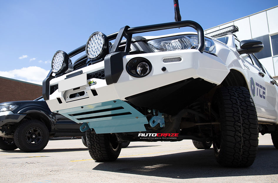 TOYOTA HILUX FUEL BLITZ GLOSS BLACK 