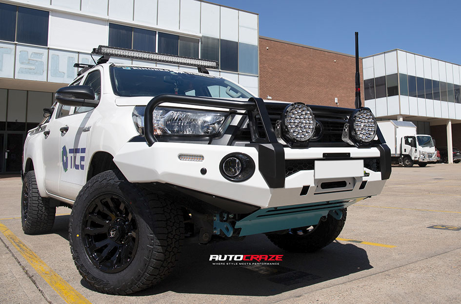 TOYOTA HILUX FUEL BLITZ GLOSS BLACK 