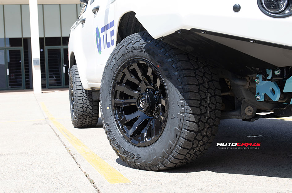 TOYOTA HILUX FUEL BLITZ GLOSS BLACK 