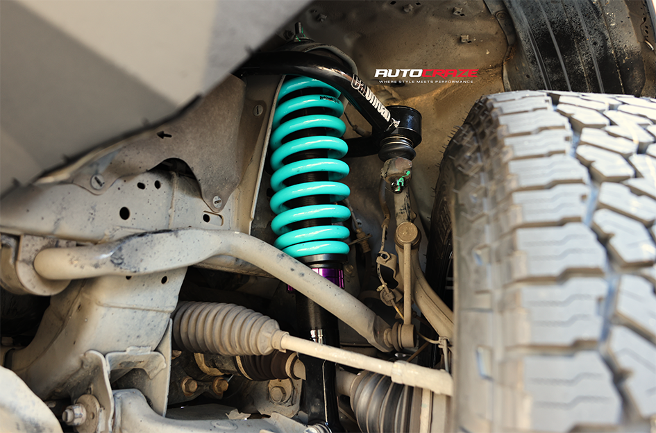 TOYOTA HILUX FUEL BLITZ GLOSS BLACK 
