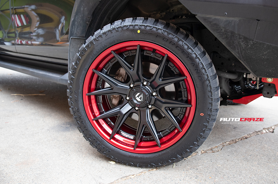 TOYOTA HILUX ROGUE FUEL CATALYST MATTE BLACK W/ CANDY RED LIP