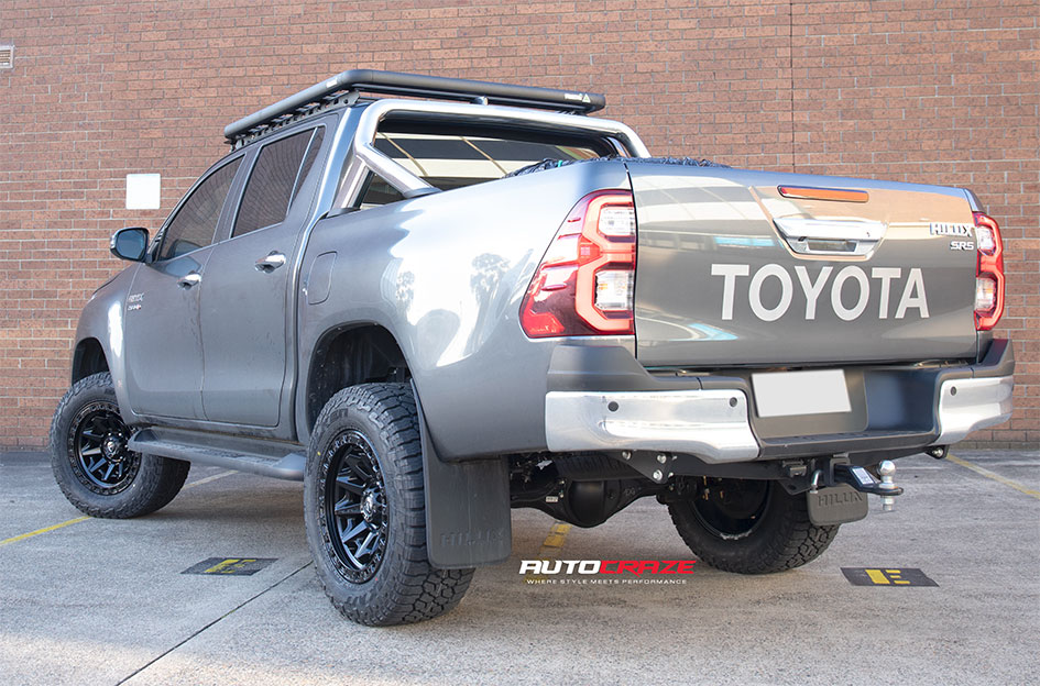 TOYOTA HILUX FUEL COVERT MATTE BLACK