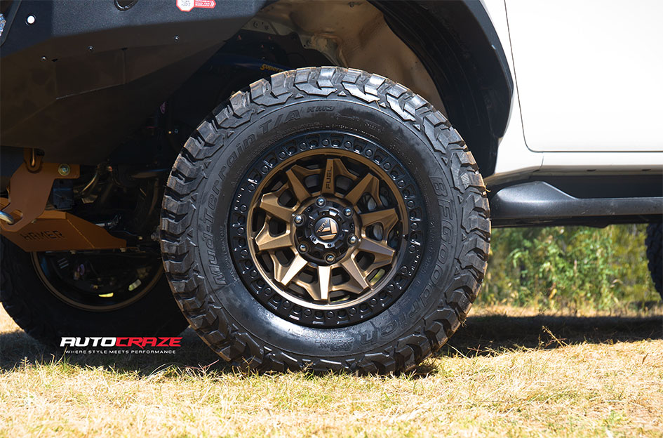 TOYOTA HILUX FUEL COVERT BRONZE BLACK RING 