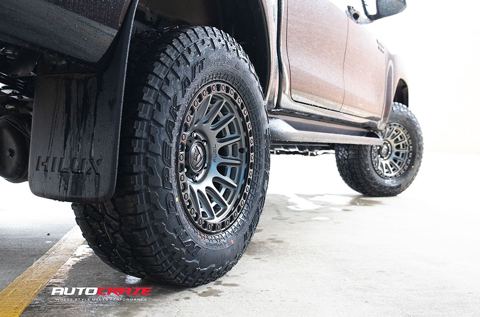 TOYOTA HILUX FUEL CYCLE MATTE GUNMETAL 