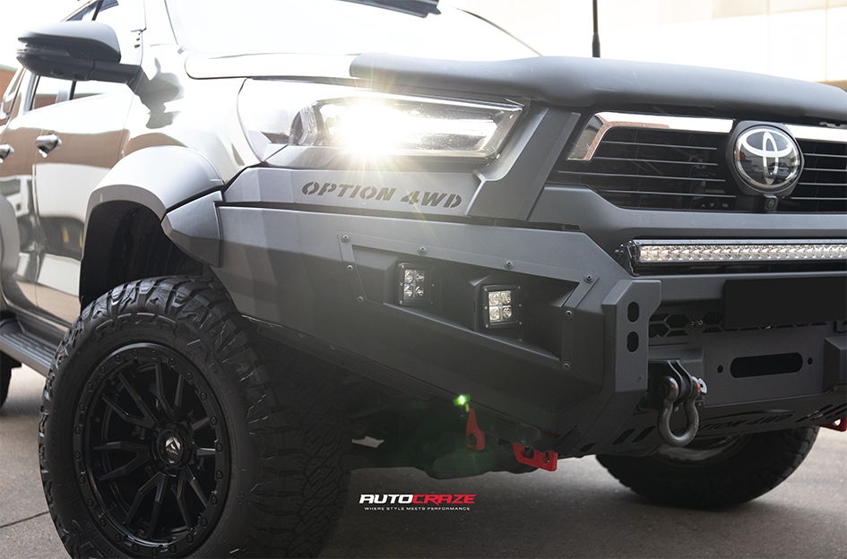 TOYOTA HILUX FUEL REBEL 6 MATTE BLACK 