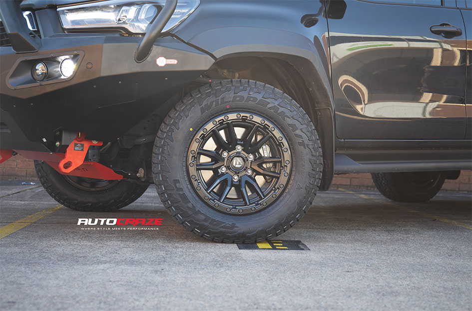 TOYOTA HILUX ROGUE FUEL REBEL 6 MATTE BLACK 