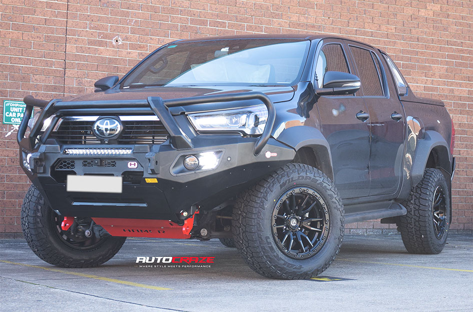 TOYOTA HILUX ROGUE FUEL REBEL 6 MATTE BLACK 