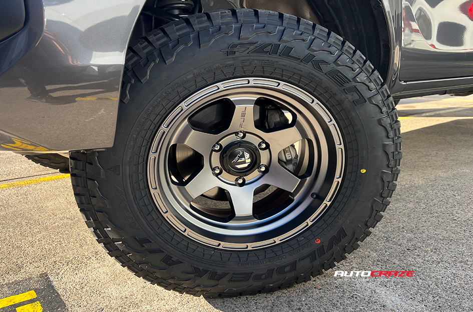 TOYOTA HILUX FUEL SHOK ANTHRACITE