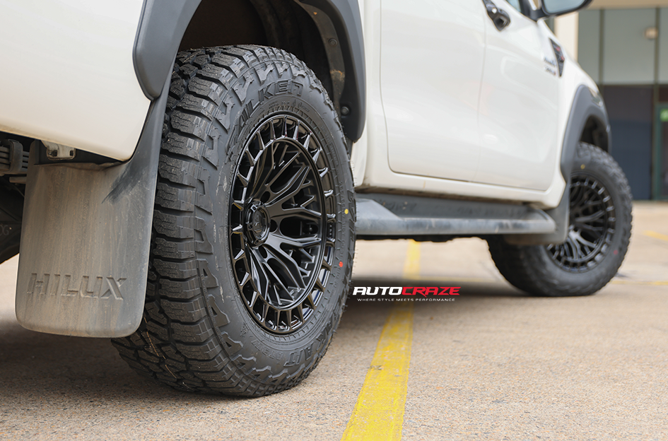 TOYOTA HILUX FUEL SIGMA BLACKOUT