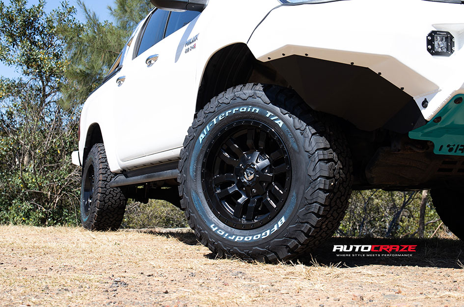 TOYOTA HILUX FUEL SLEDGE MATTE BLACK