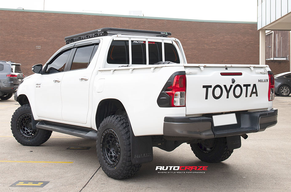 TOYOTA HILUX FUEL UNIT MATTE BLACK