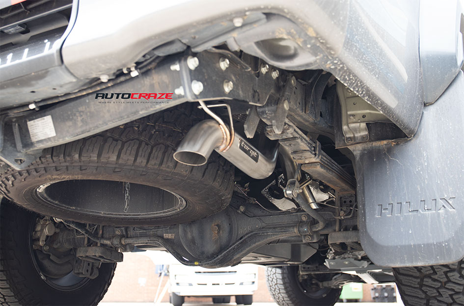 TOYOTA HILUX FUEL UNIT GUNMETAL W/BLACK RING