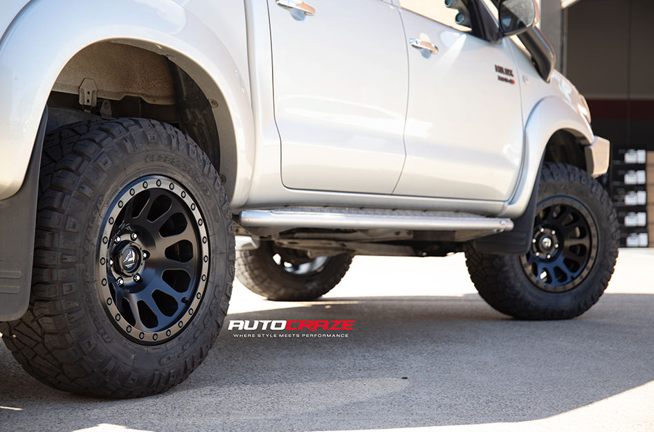TOYOTA HILUX FUEL VECTOR MATTE BLACK