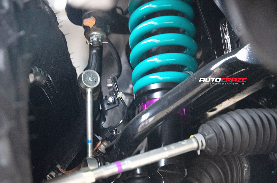 TOYOTA HILUX FUEL VECTOR MATTE BLACK