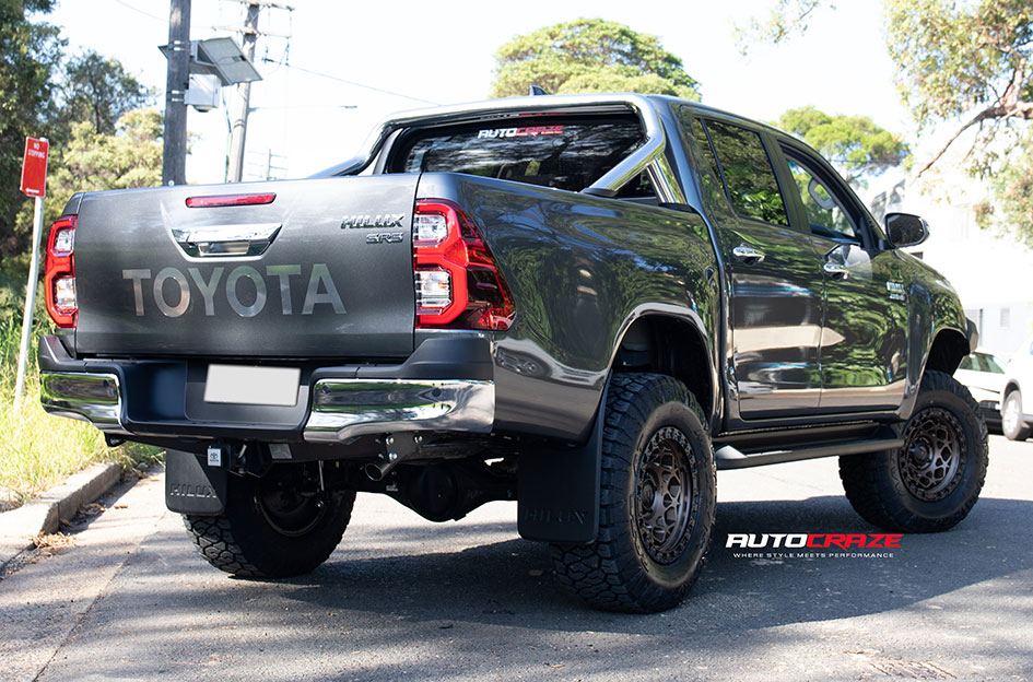 TOYOTA HILUX FUEL UNIT MATTE BRONZE BLACK RING