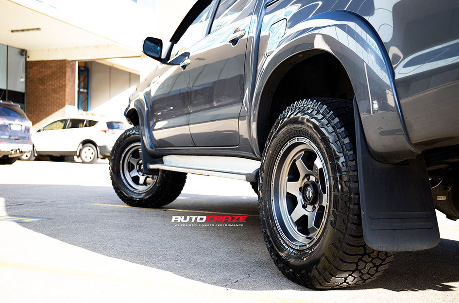 Toyota HILUX N70 4WD Fuel Shok Anthracite