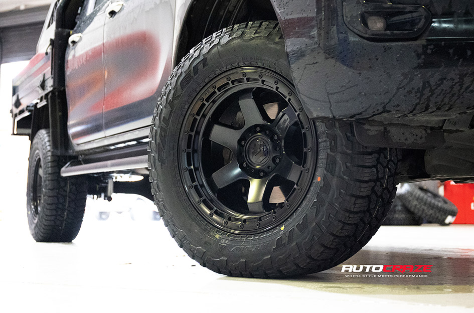 TOYOTA HILUX FUEL BLOCK MATTE BLACK WITH BLACK RING 