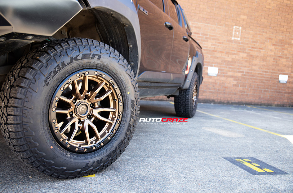 TOYOTA HILUX RUGGED X FUEL REBEL MATTE BRONZE BLACK LIP