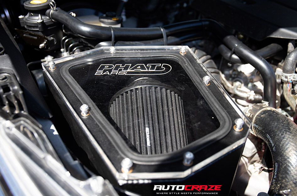 TOYOTA HILUX FUEL KICKER MATTE BLACK 